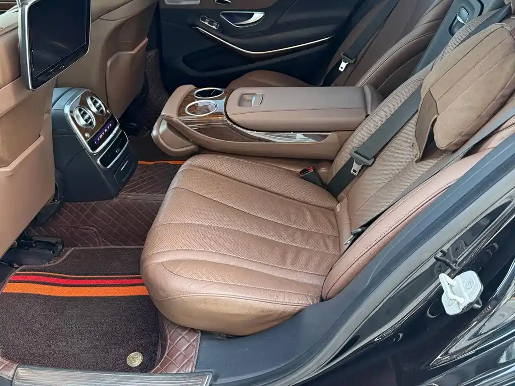 Mercedes-Benz S-Class — миниатюра 12