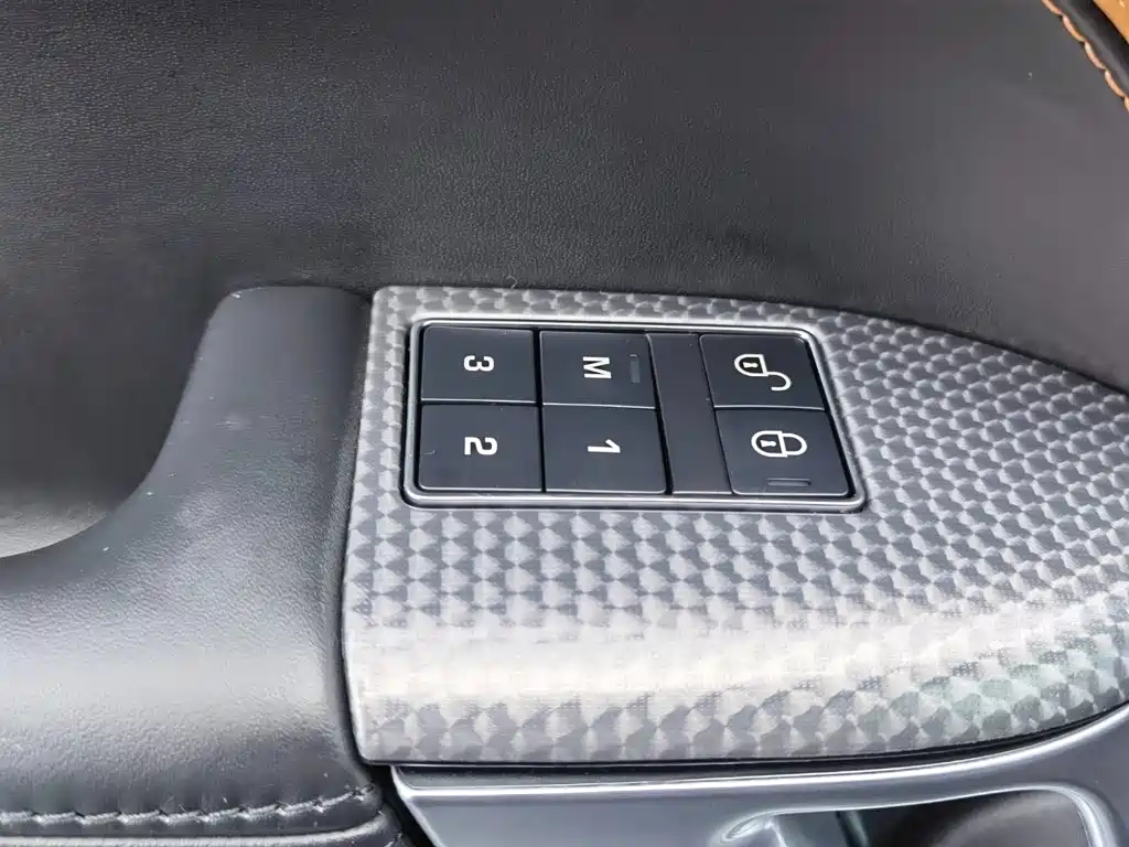 Land Rover Sport — миниатюра 38