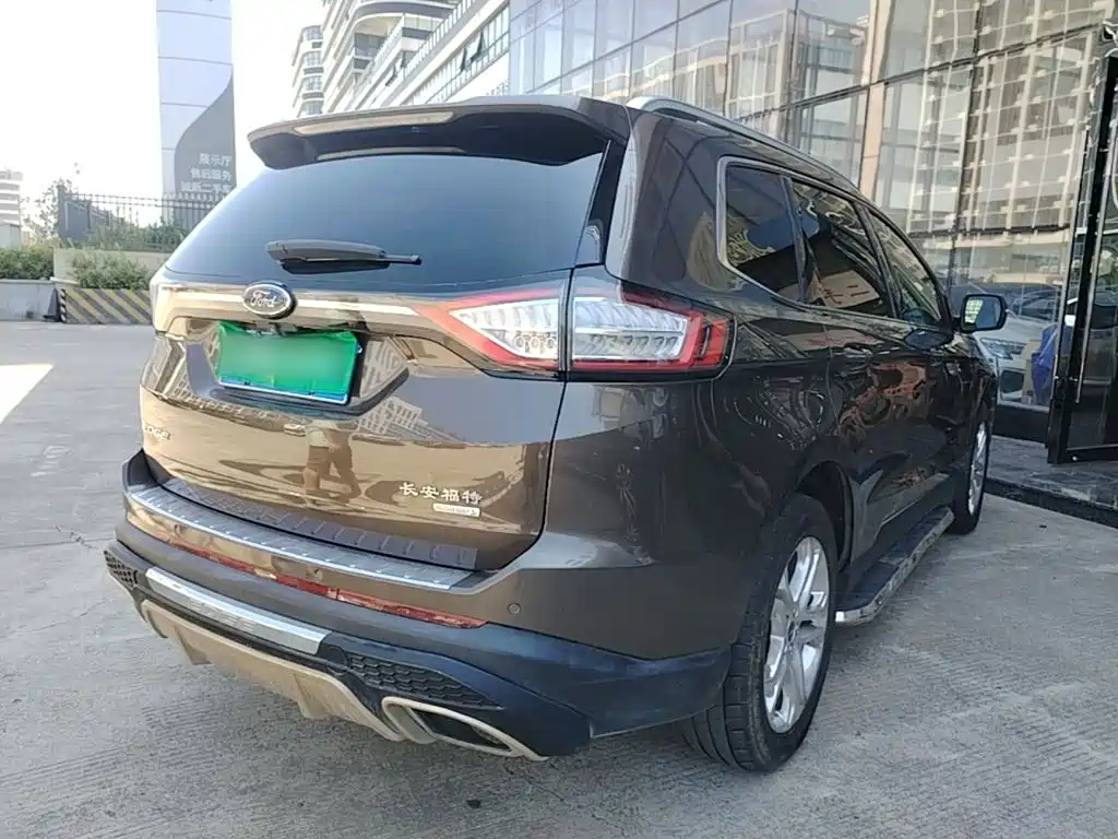 Ford Edge — миниатюра 7