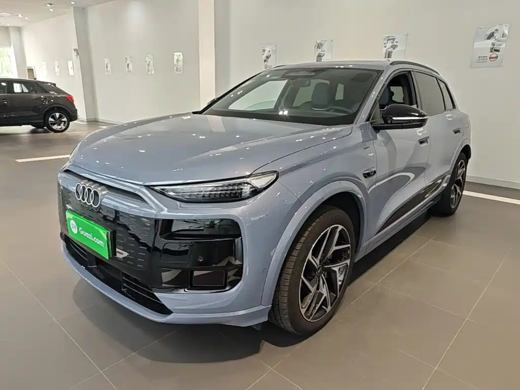 Audi Q6L E-tron