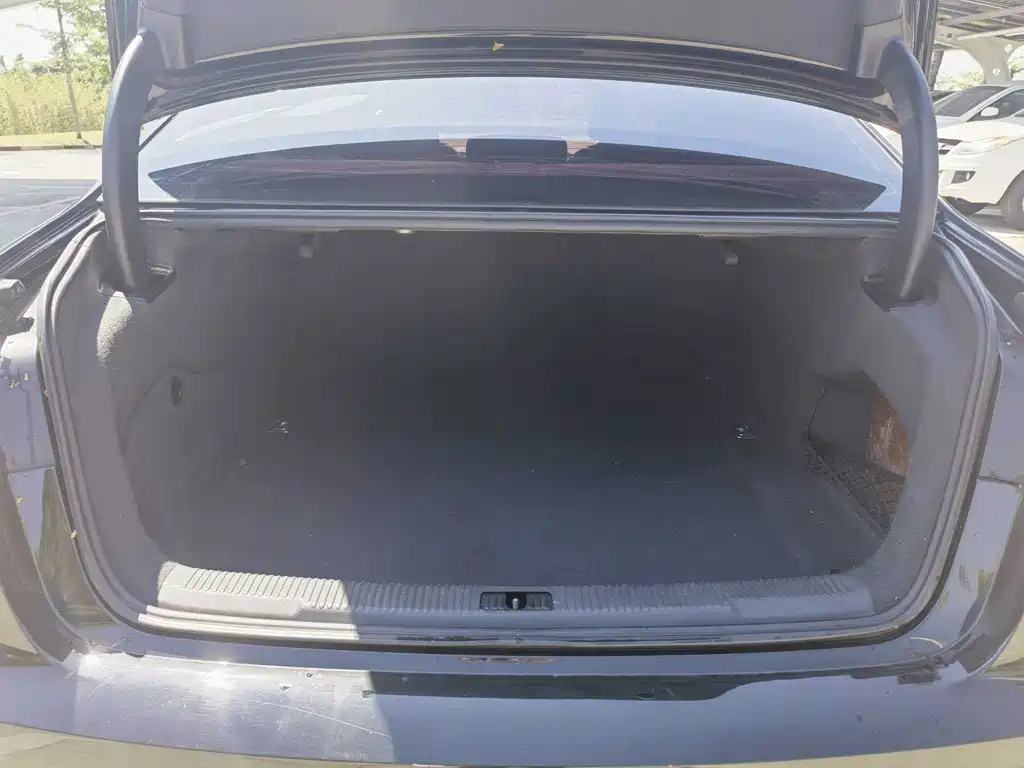 Audi A6L — миниатюра 23