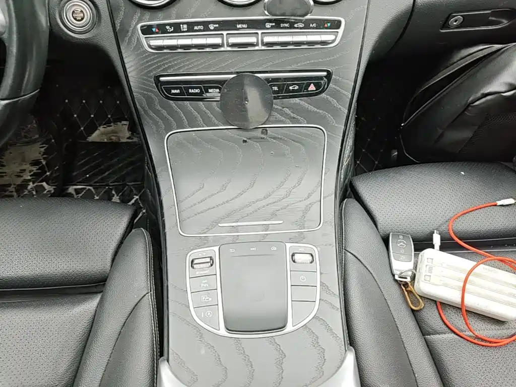 Mercedes-Benz C-Class — миниатюра 14