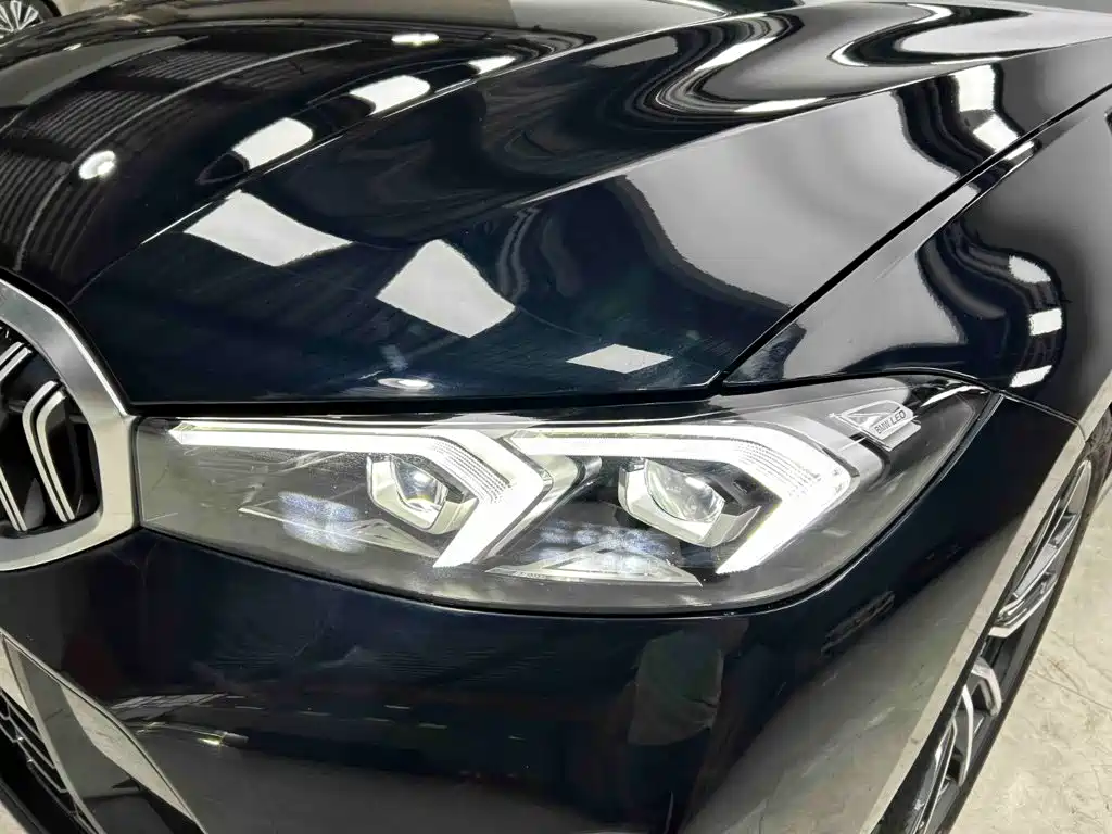 BMW 3 Series — миниатюра 23