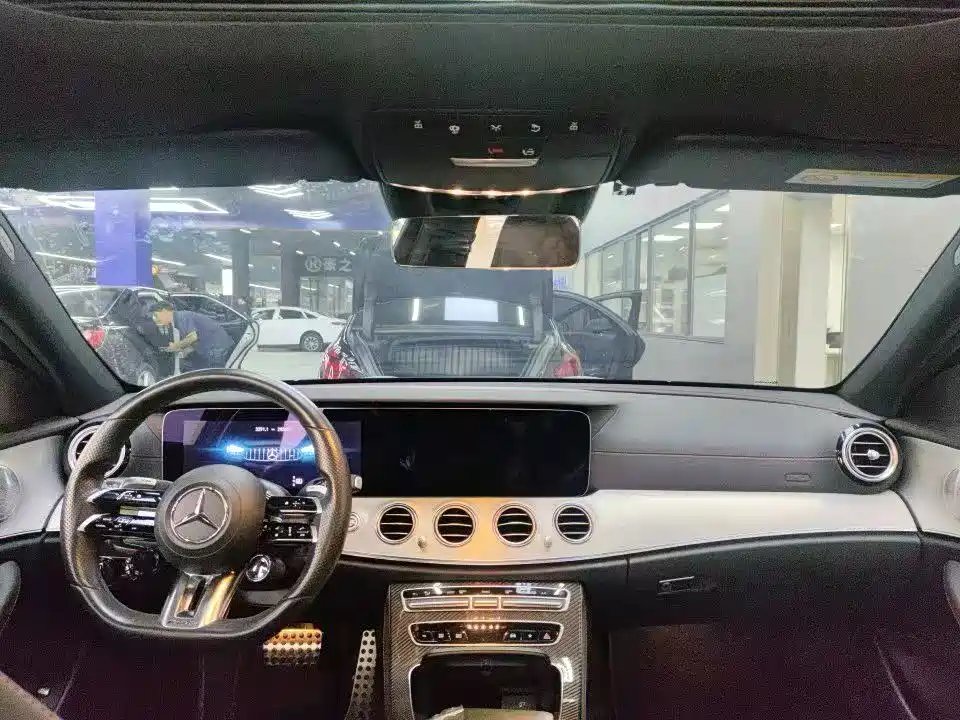 Mercedes-Benz E-Class AMG — миниатюра 2