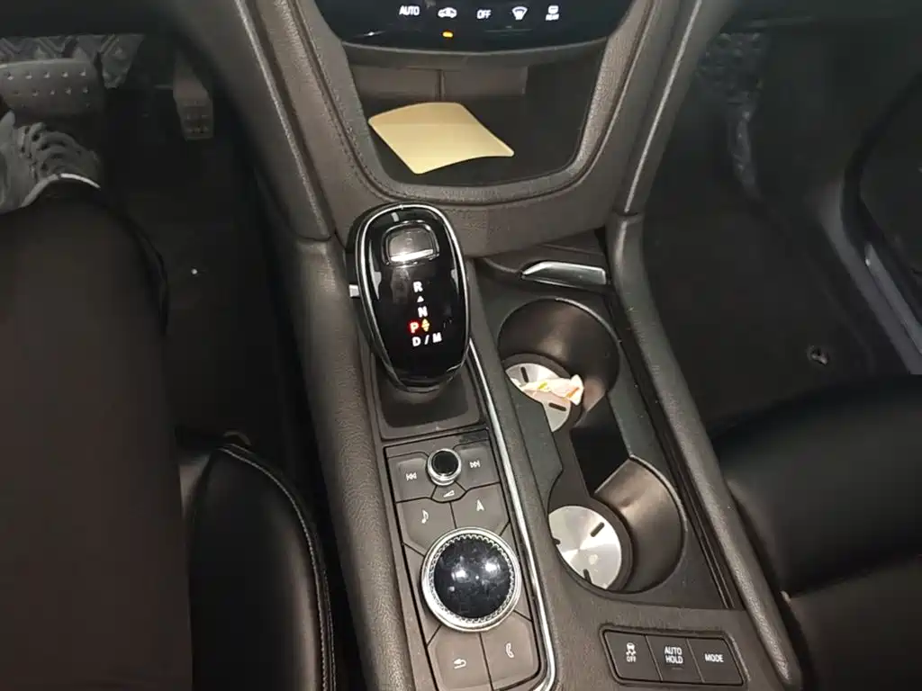 Cadillac XT5 — миниатюра 14