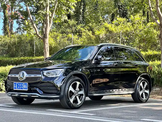 MERCEDES BENZ GLC