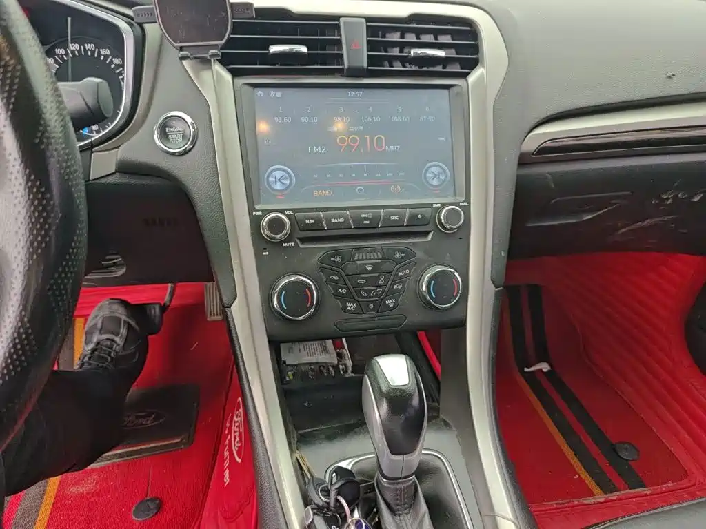 Ford Mondeo — миниатюра 14
