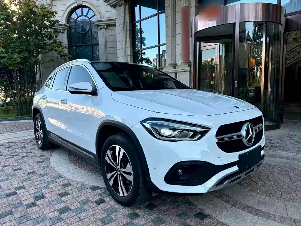 Mercedes-Benz GLA — миниатюра 14
