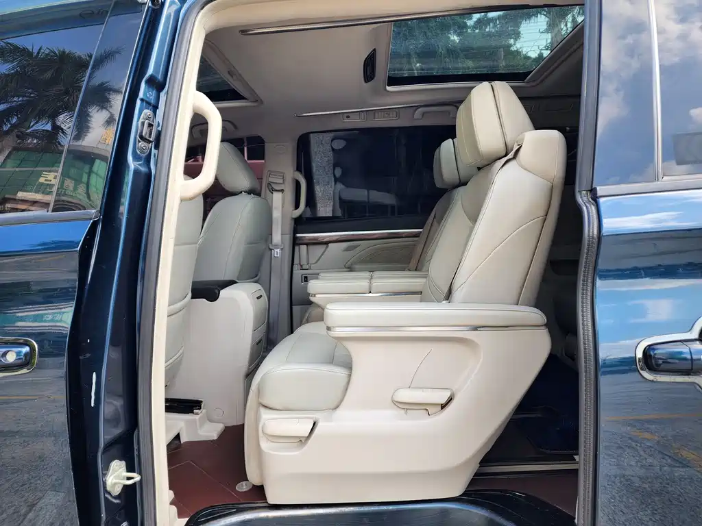 GAC Motor Trumpchi M8 — миниатюра 9