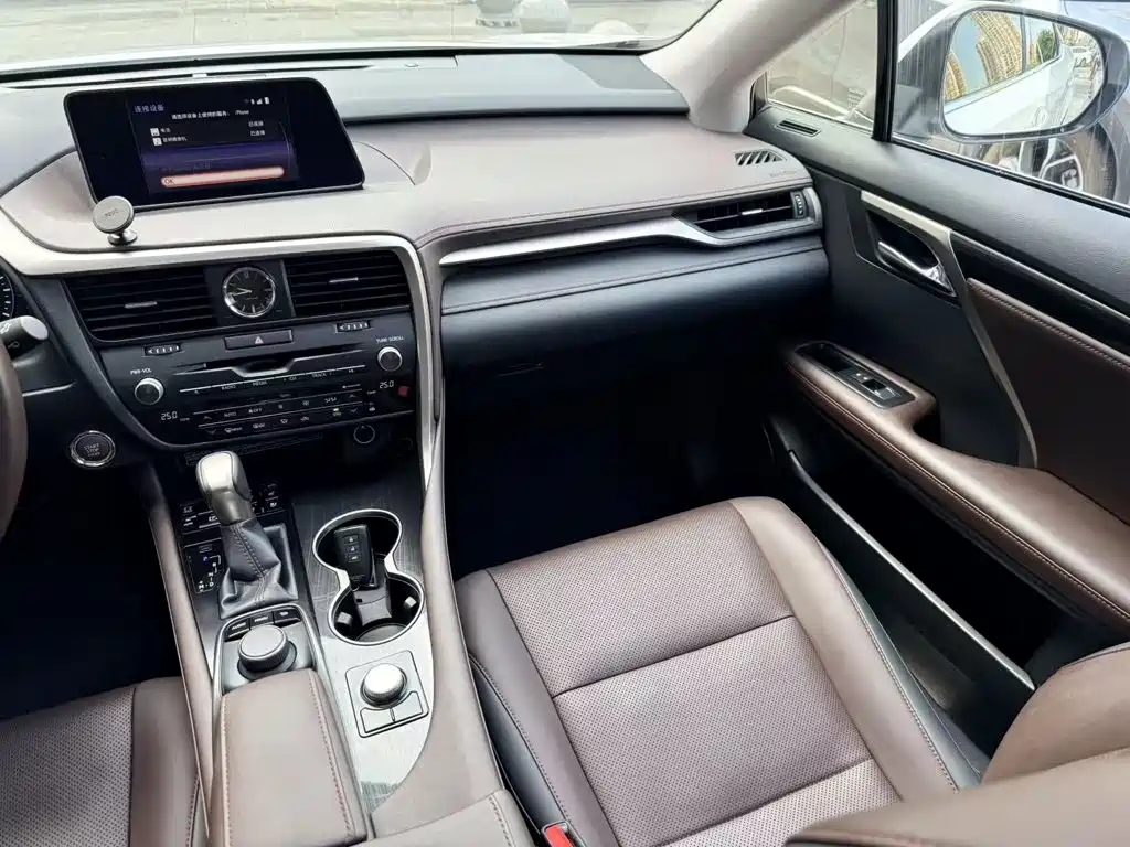 Lexus RX — миниатюра 2