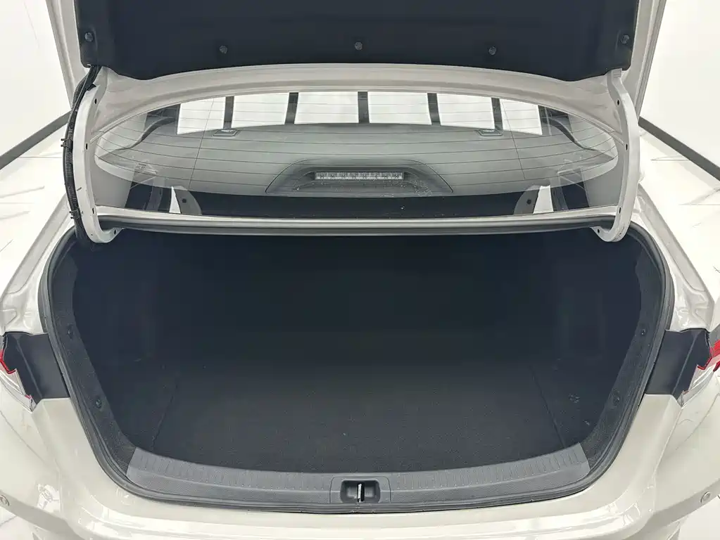 Toyota Corolla — миниатюра 16