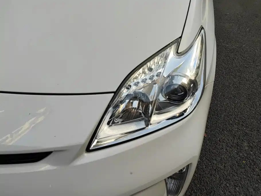 Toyota Prius — миниатюра 5