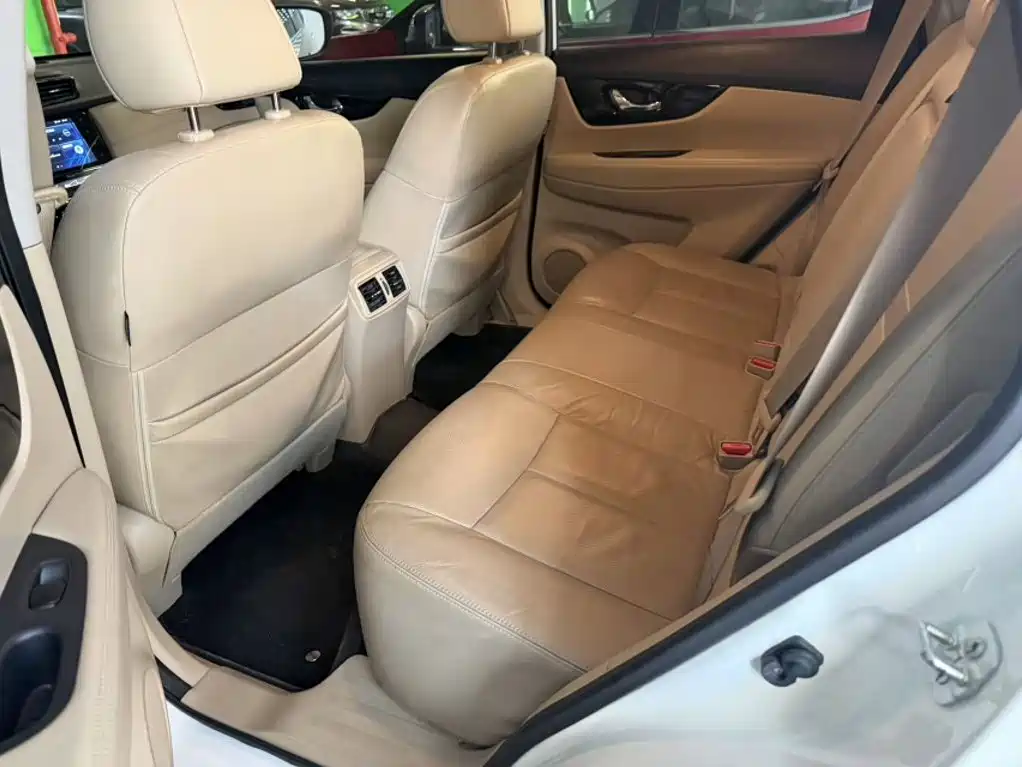 Nissan X-Trail — миниатюра 14