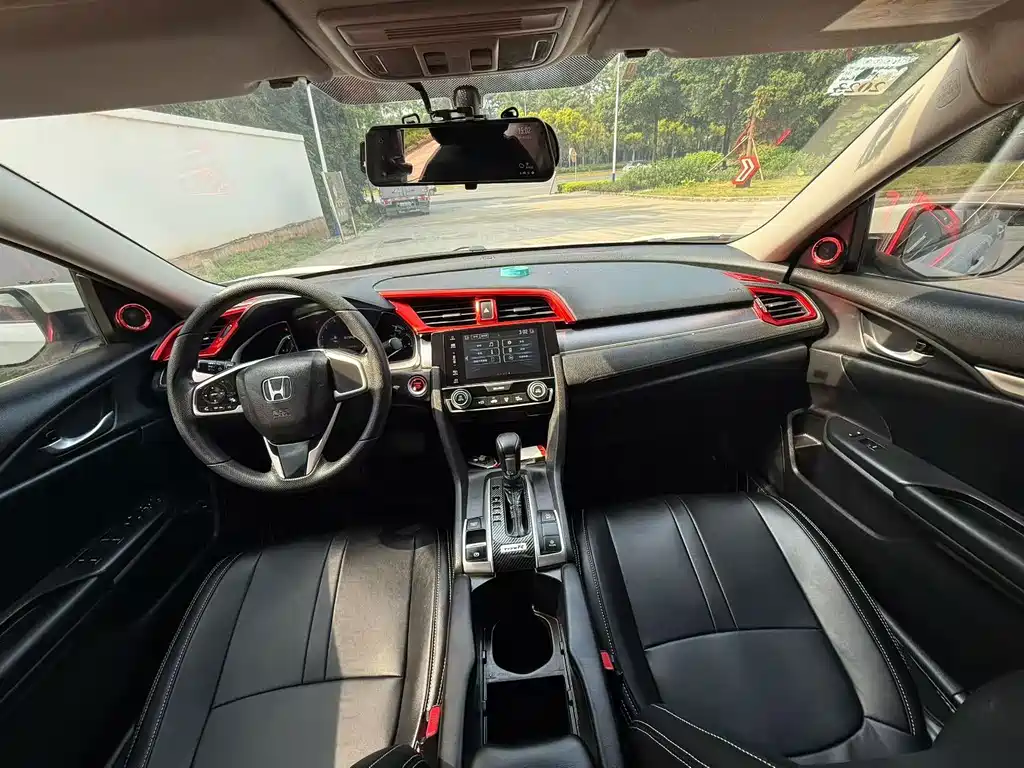 Honda Civic — миниатюра 7