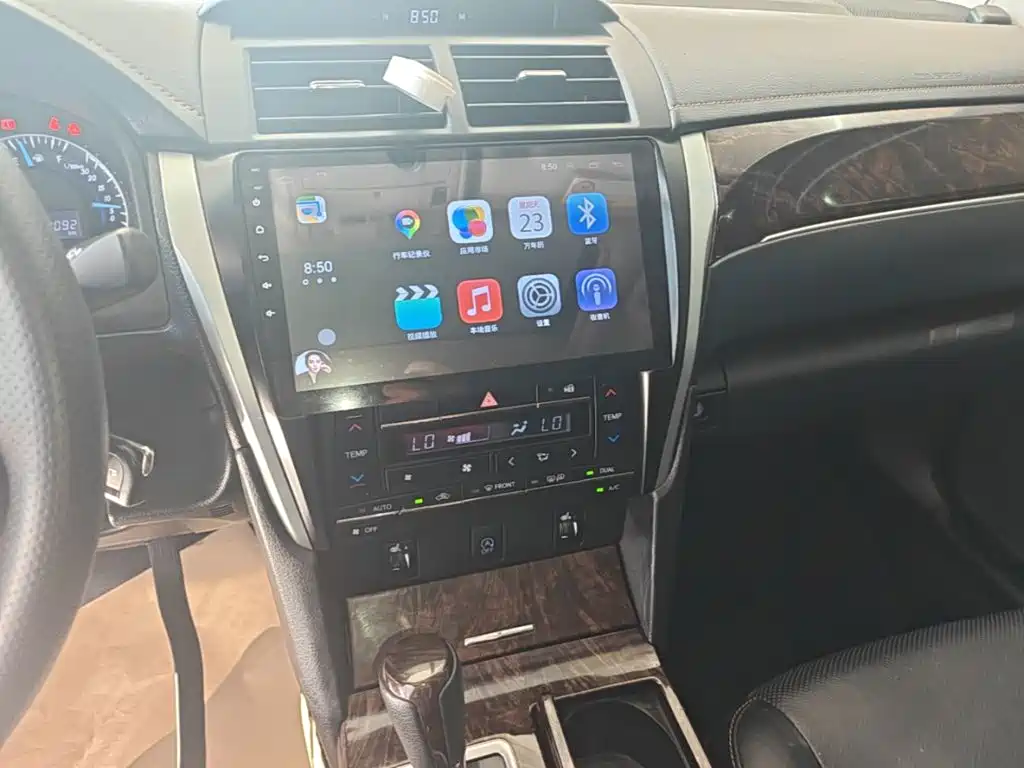 Toyota Camry — миниатюра 13