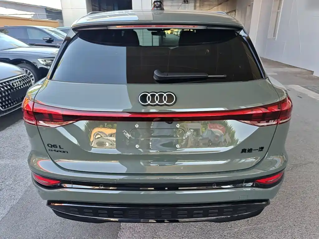 Audi AudiQ6L e-tron — миниатюра 6