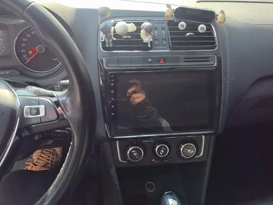 Volkswagen Polo — миниатюра 13