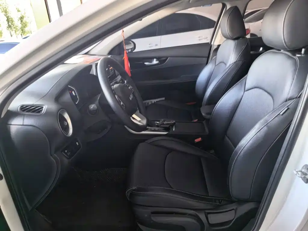 Kia K3 — миниатюра 15