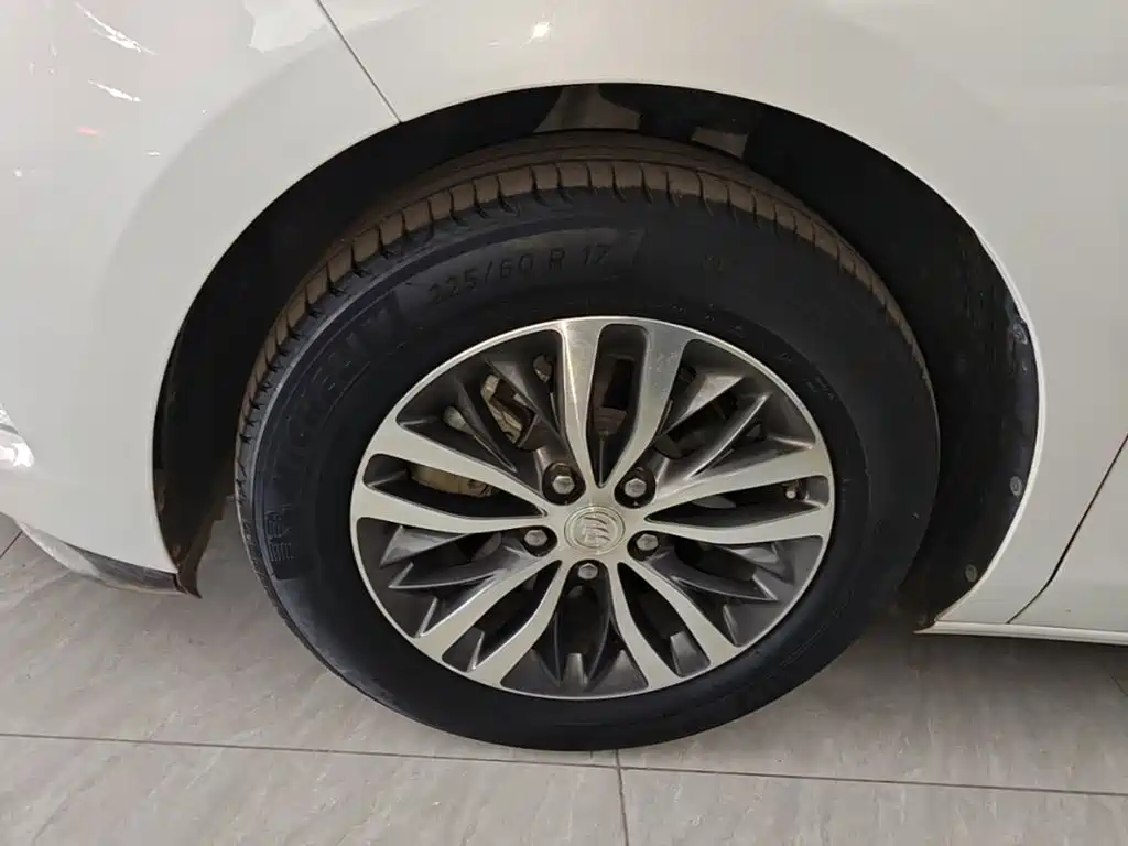 Buick GL8 — миниатюра 23
