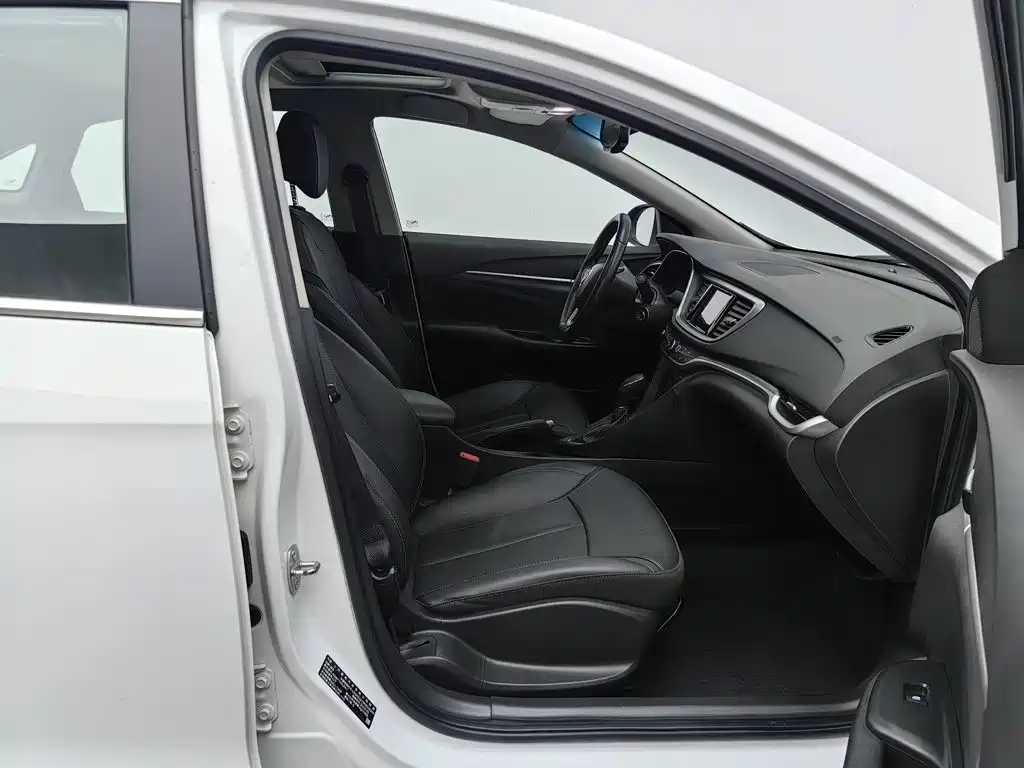Buick Excelle — миниатюра 23