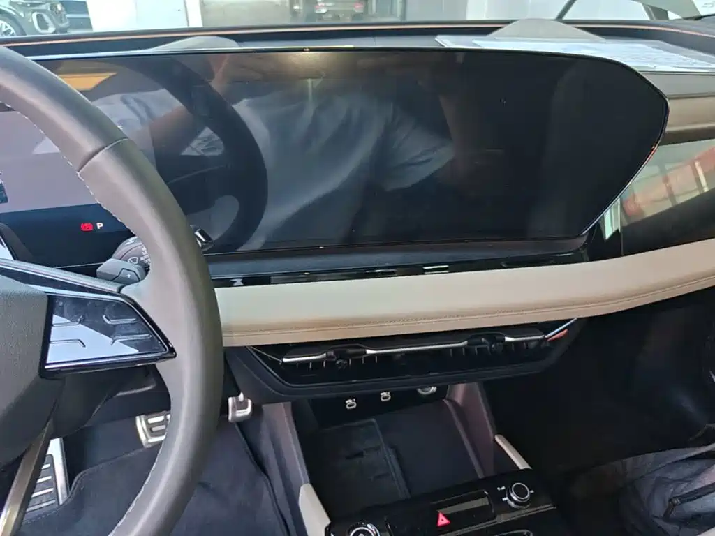 Audi AudiQ6L e-tron — миниатюра 13