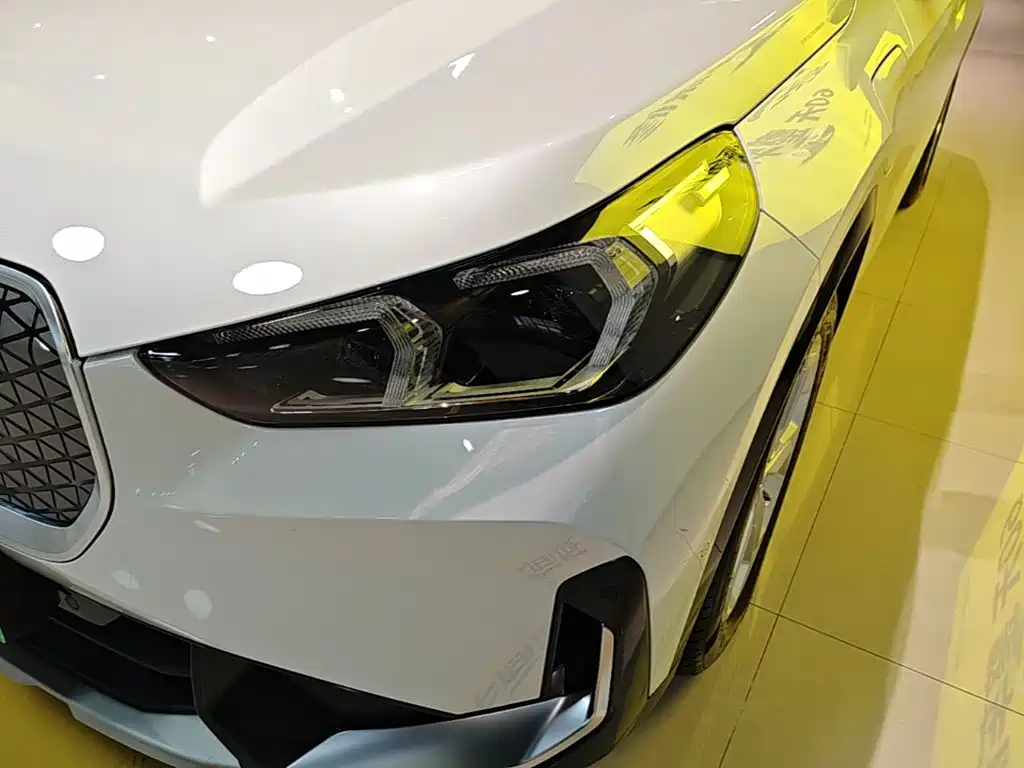 BMW iX1 — миниатюра 24
