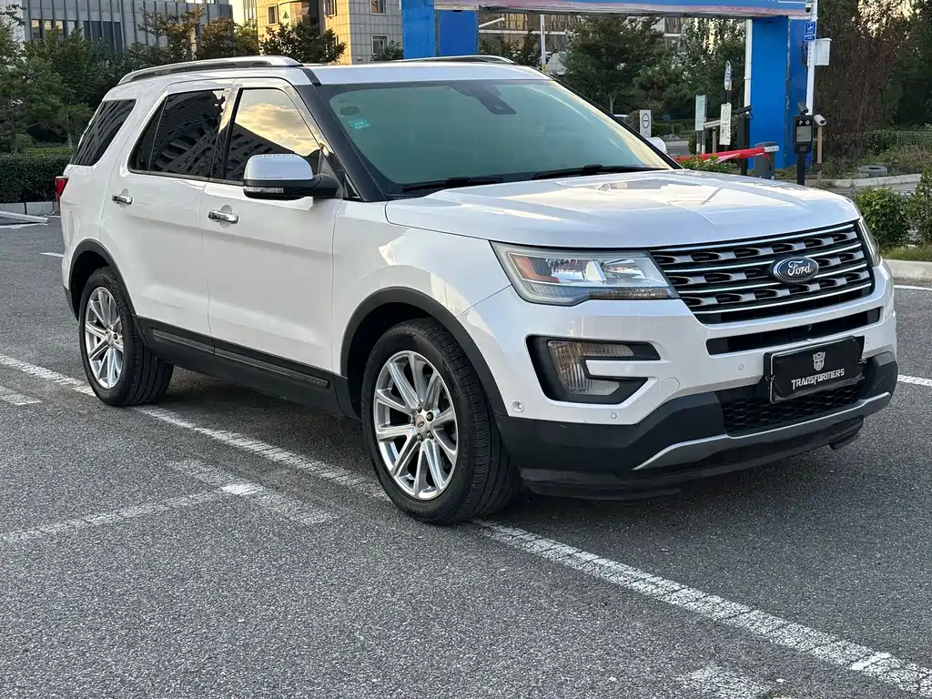Ford Explorer (Import) — миниатюра 3