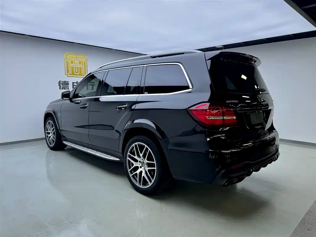 MERCEDES-BENZ GLS AMG
