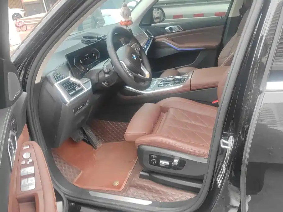 BMW X7 — миниатюра 9