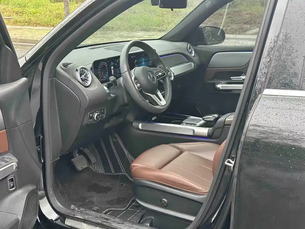 Mercedes-Benz GLB — миниатюра 7