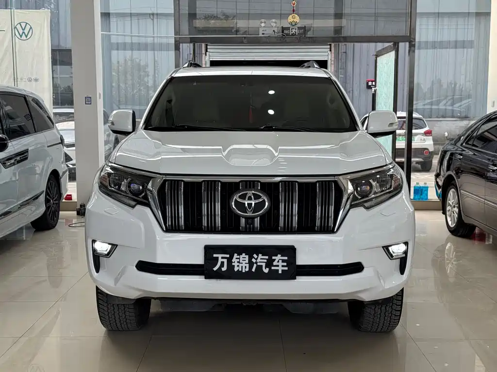 TOYOTA PRADO