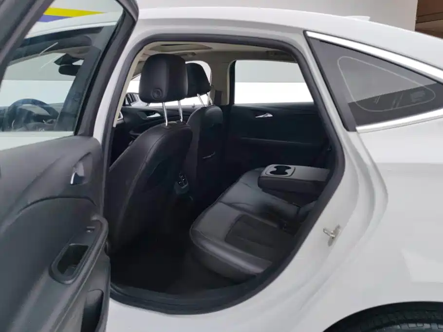 Buick Verano — миниатюра 11
