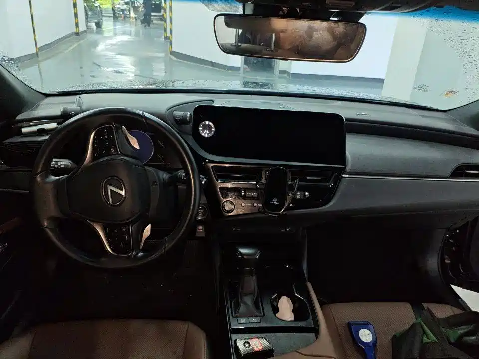 Lexus ES — миниатюра 5