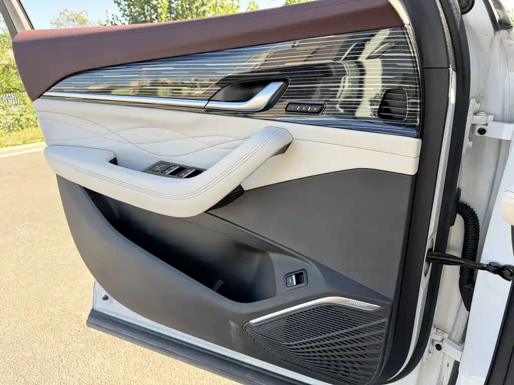 Geely Xingyue L — миниатюра 10