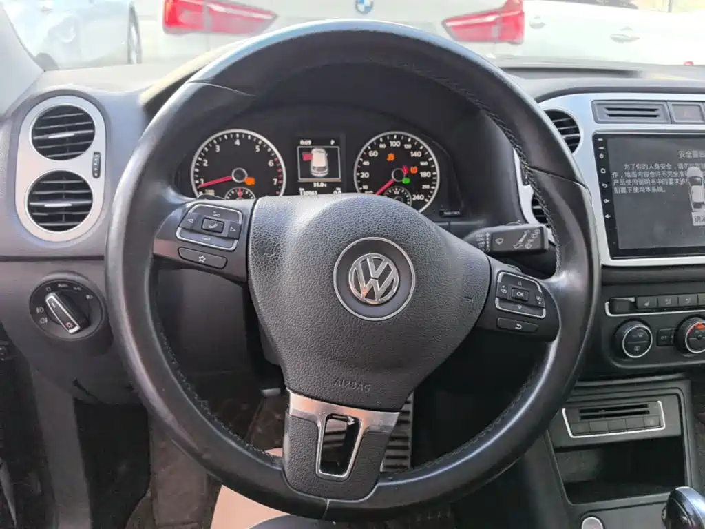 Volkswagen Tiguan — миниатюра 11