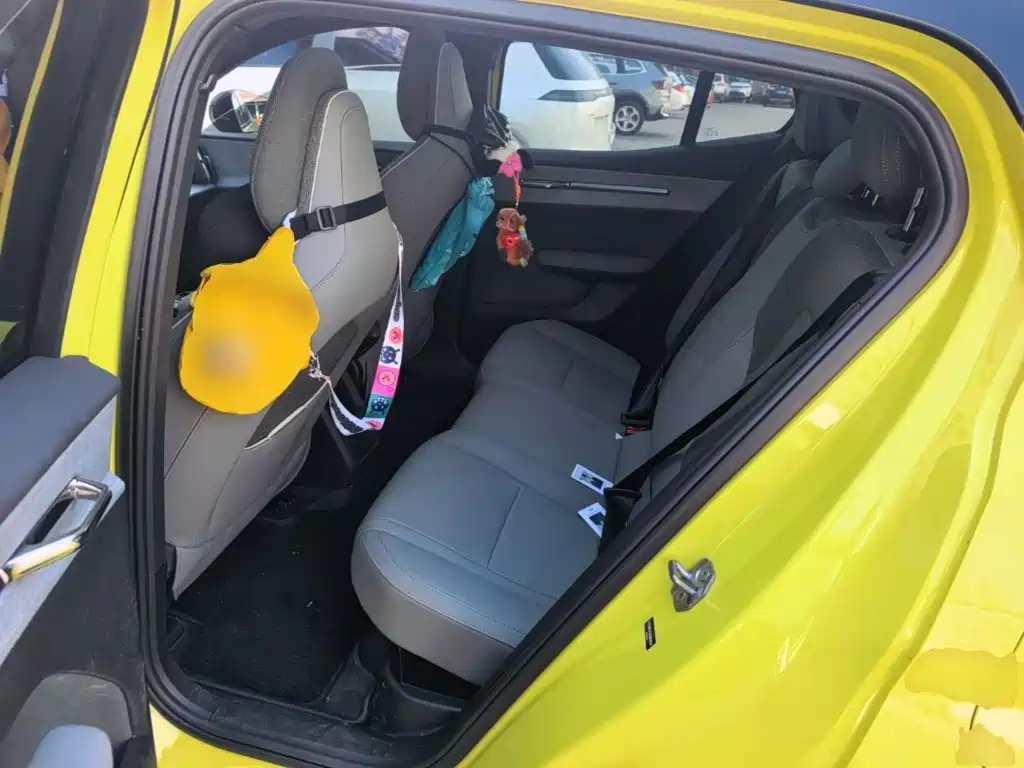Volvo EX30 — миниатюра 17