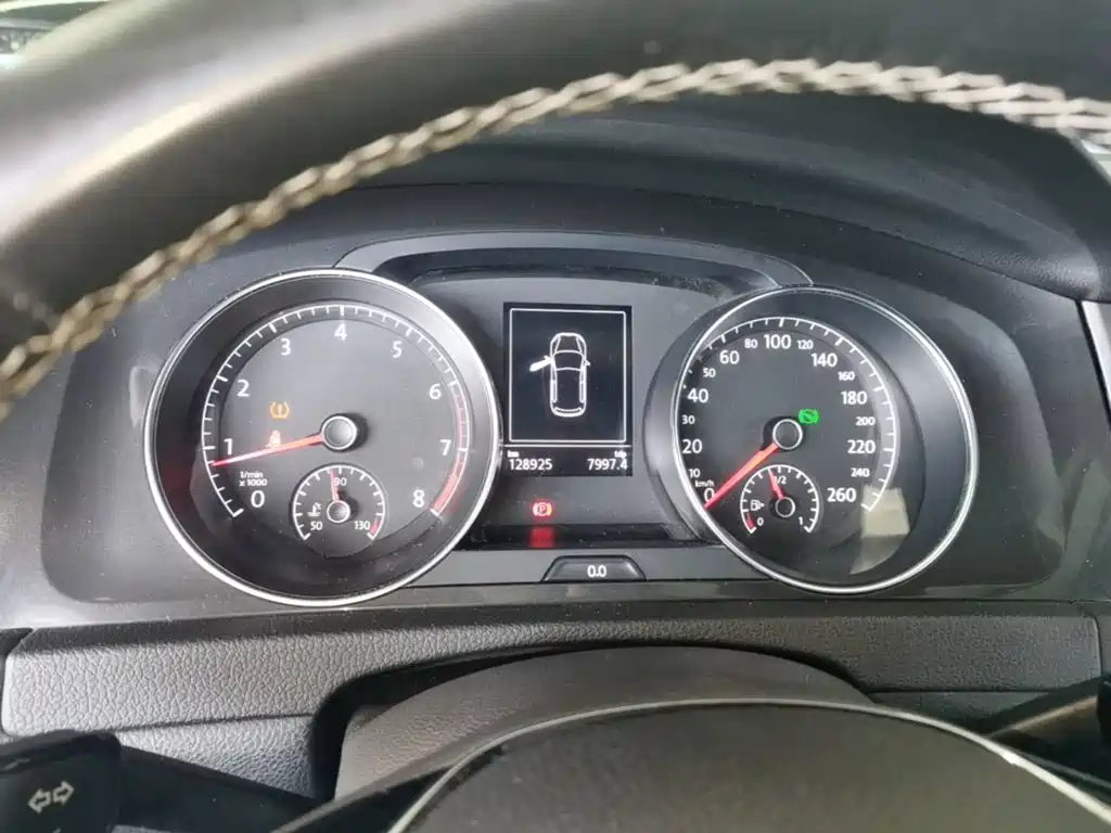 Volkswagen Golf — миниатюра 12