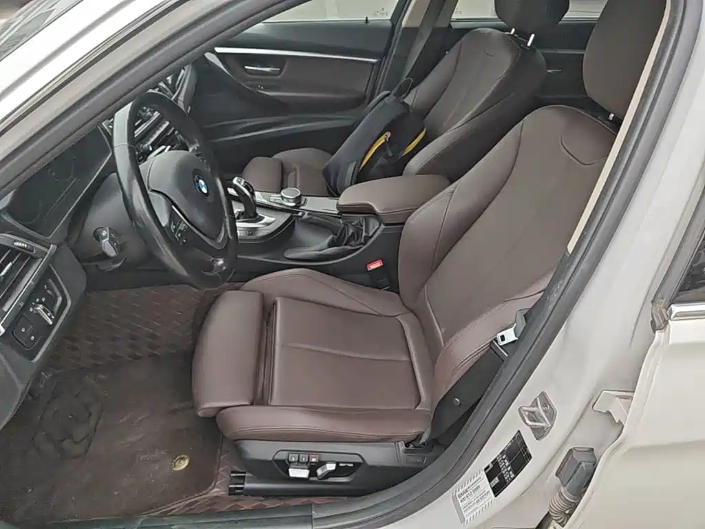 BMW 3 Series — миниатюра 15