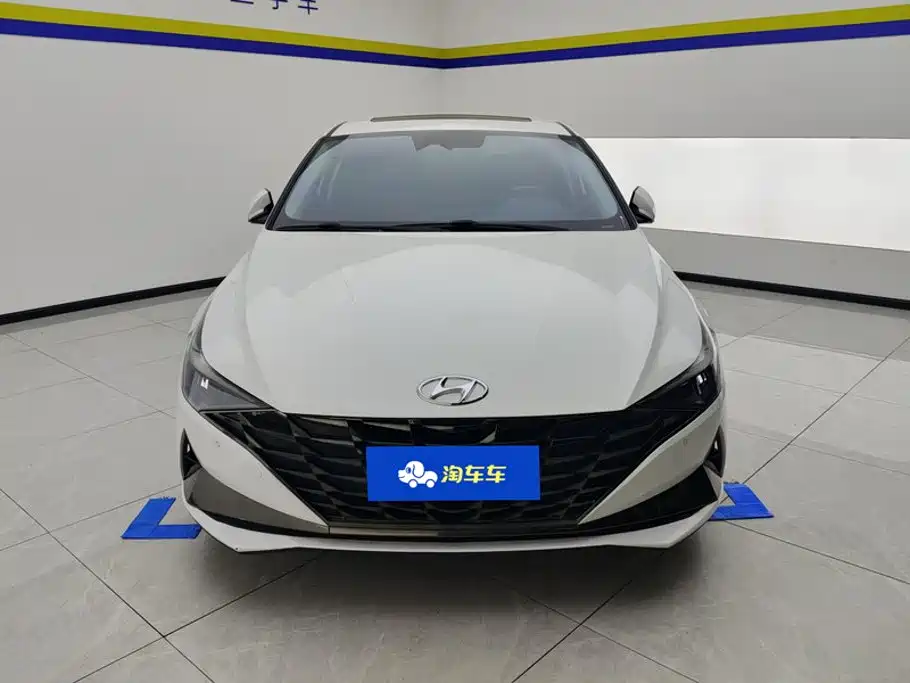 Hyundai Elantra — миниатюра 2