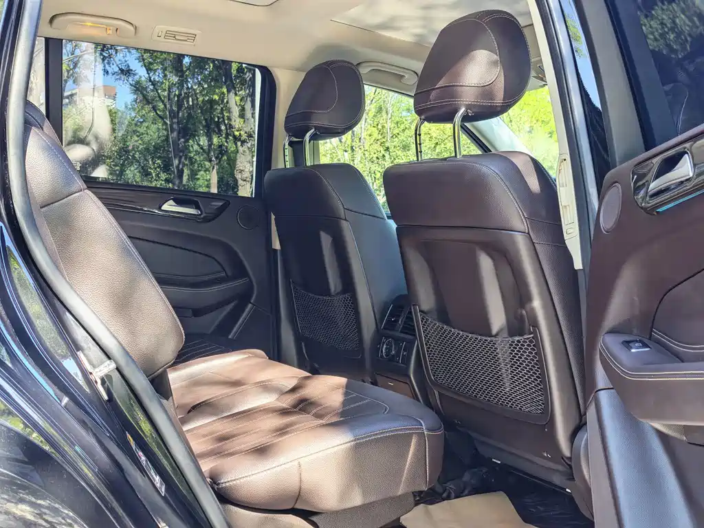 Mercedes-Benz GLS — миниатюра 13