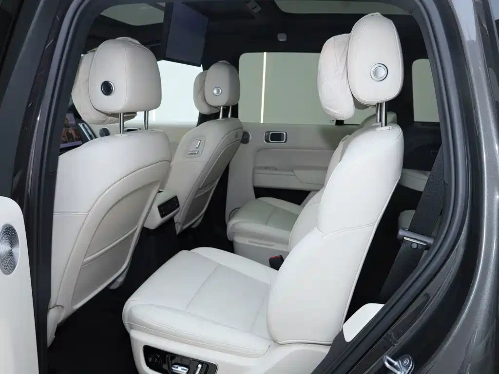 Li Auto Li L8 — миниатюра 14