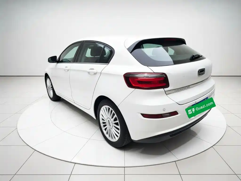 Qoros Qoros 3 — миниатюра 4