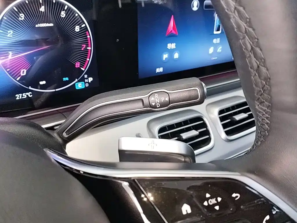 Mercedes-Benz GLE (Import) — миниатюра 14