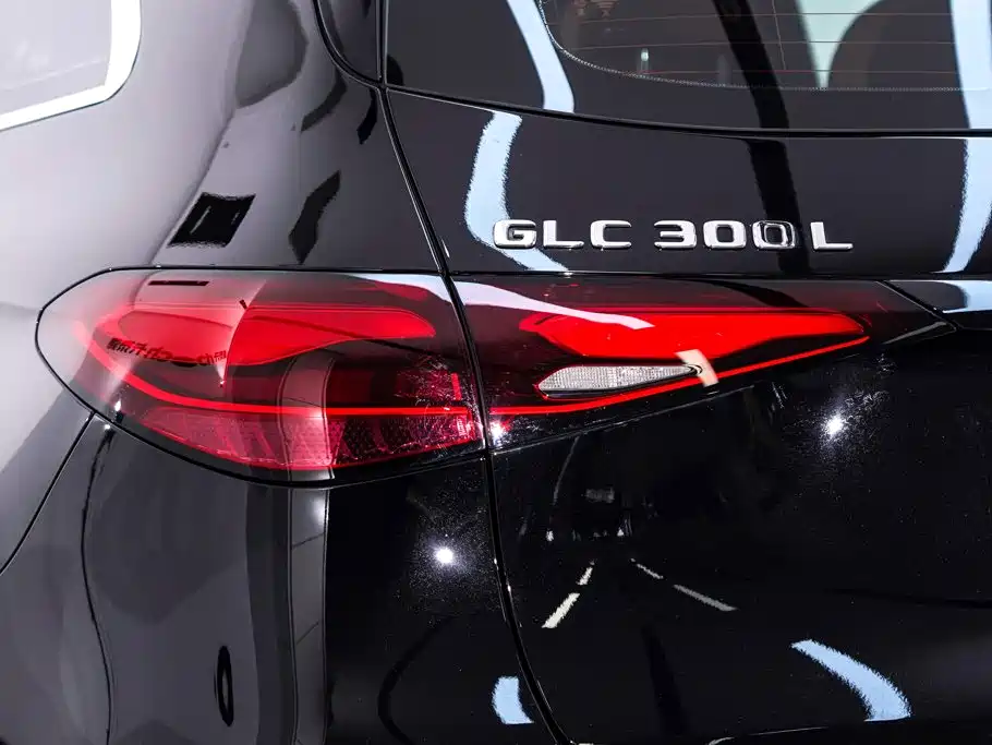 Mercedes-Benz GLC — миниатюра 11