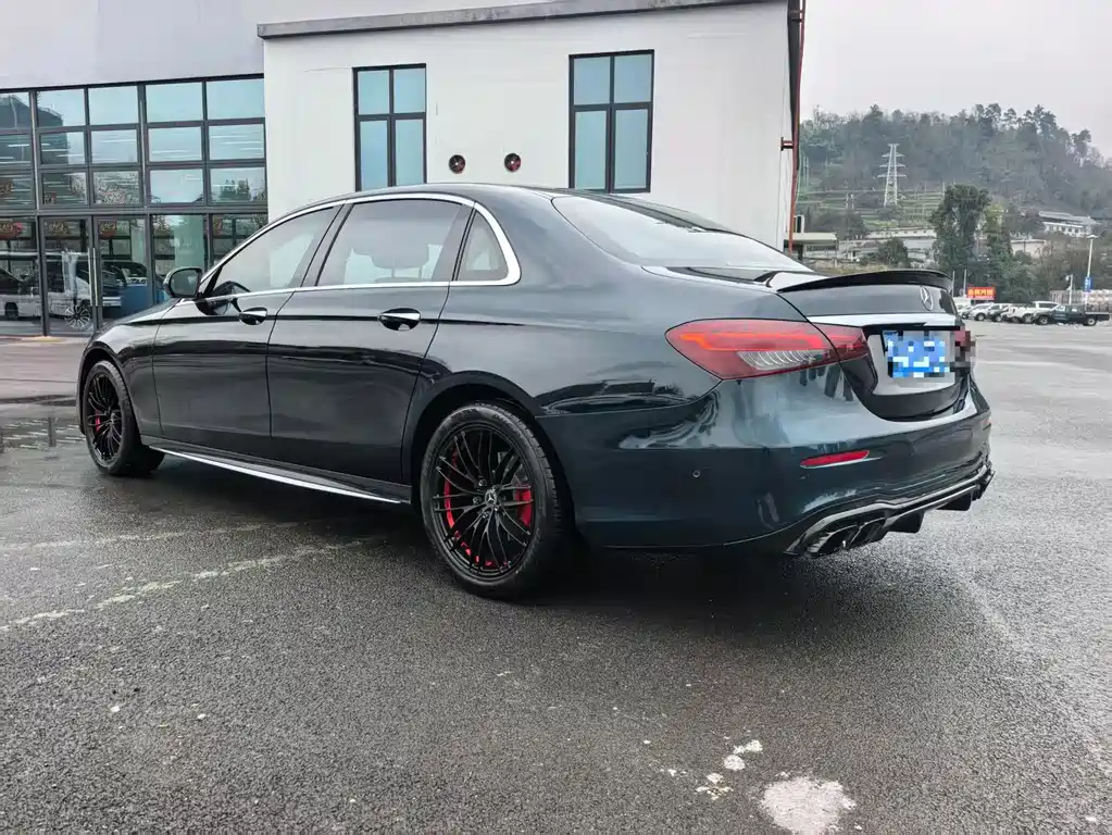 MERCEDES-BENZ E CLASS