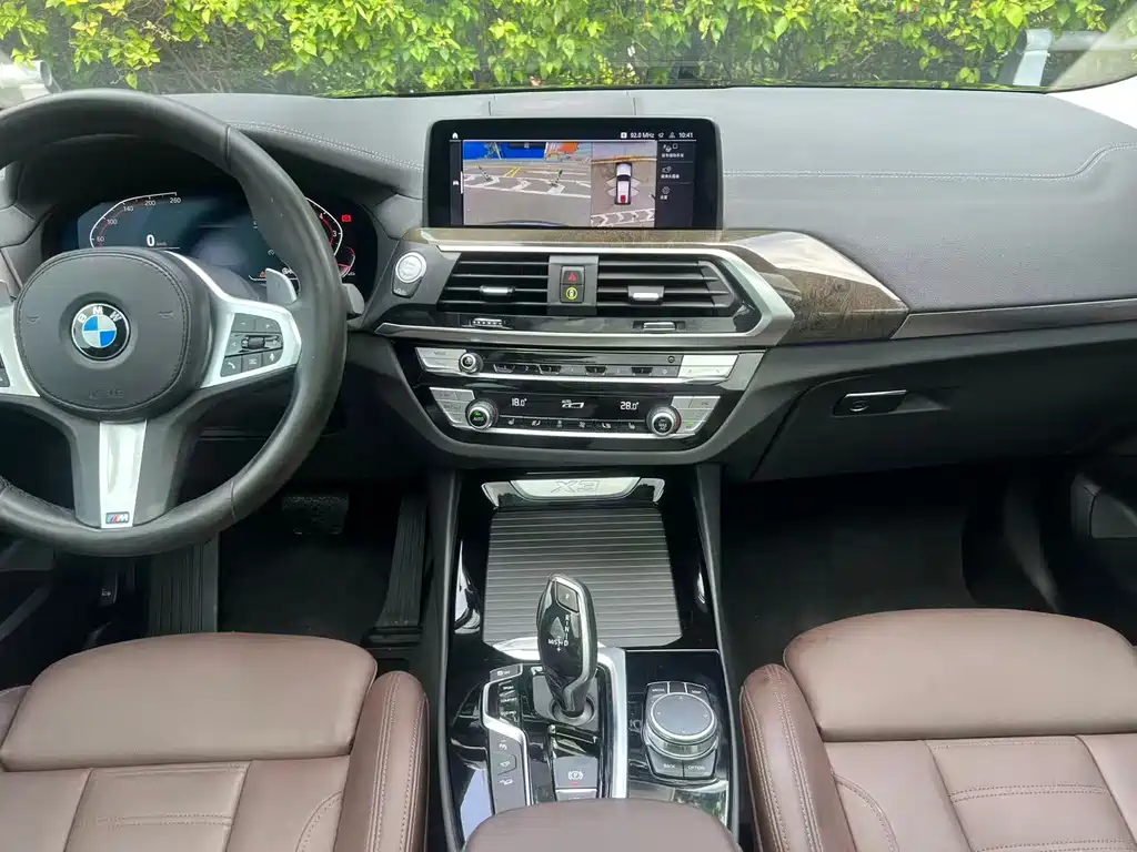 BMW X3 — миниатюра 8