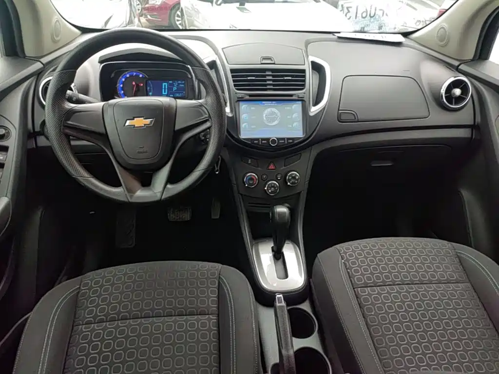 Chevrolet Trax — миниатюра 10