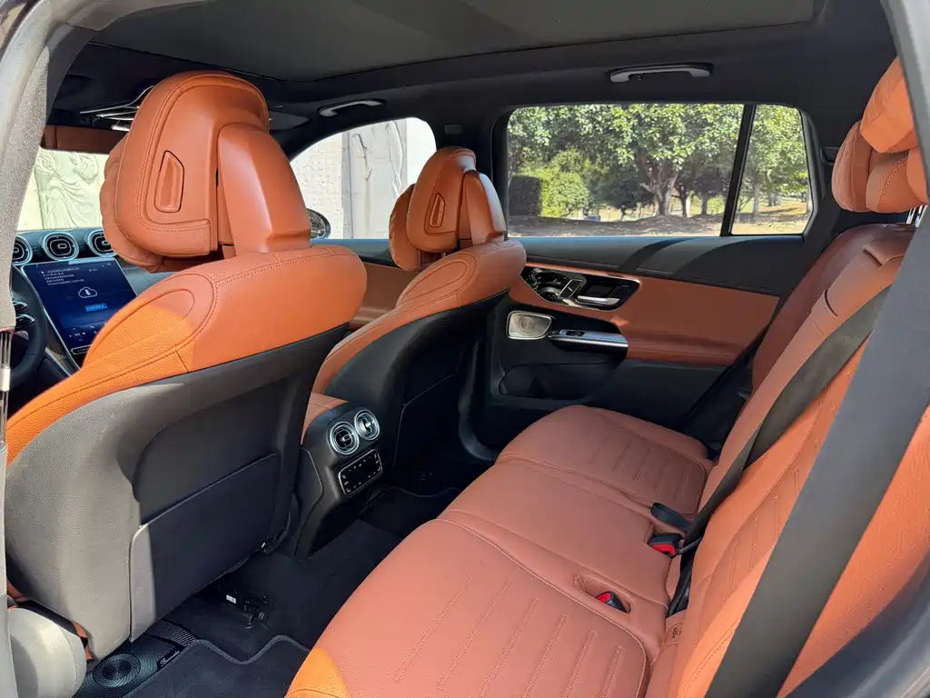 Mercedes-Benz GLC — миниатюра 12