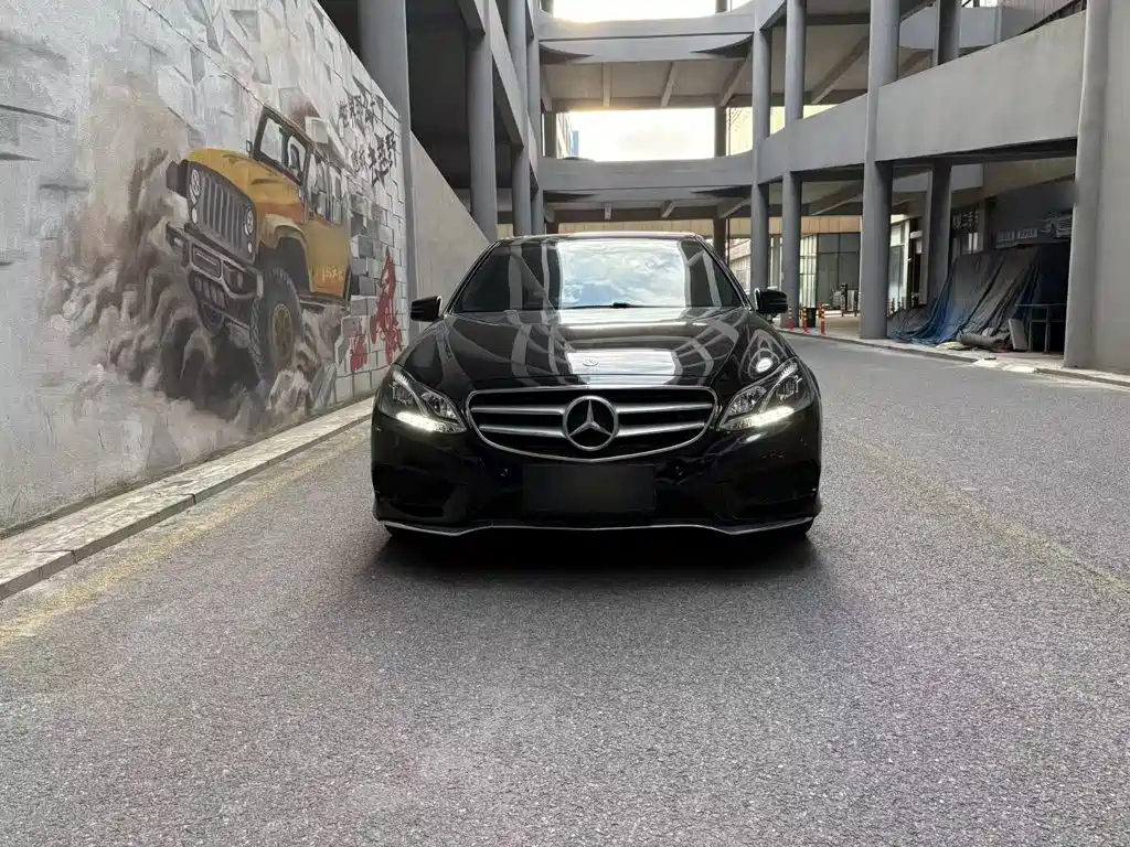 Mercedes-Benz E-Class — миниатюра 4
