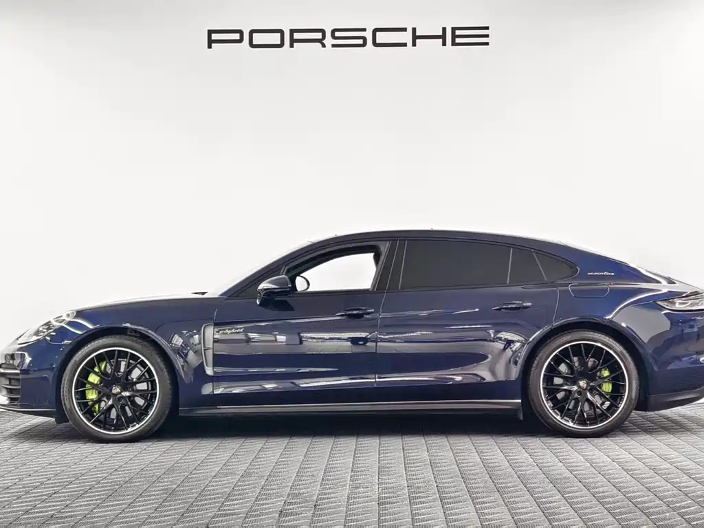 Porsche Panamera Hybrid — миниатюра 8